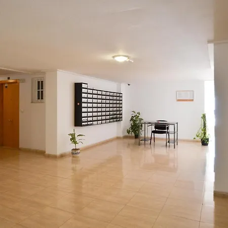 아파트 Schoene Mit Pool , Wi-fi Und Privat Garage 또레비에하