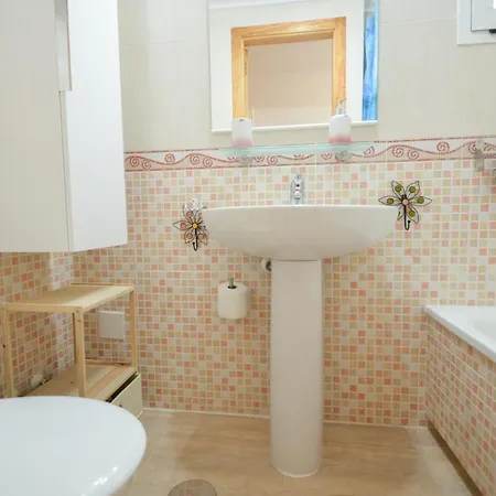 Schoene Mit Pool , Wi-fi Und Privat Garage * 또레비에하